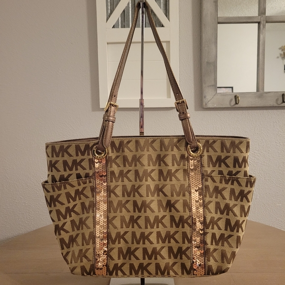 Michael Kors Sequin Stripe EW Tote - Picture 4 of 13